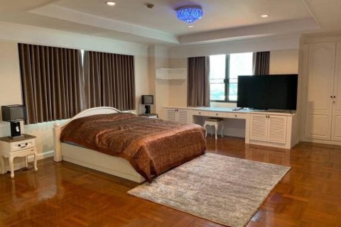 Condominio de 4 dormitorios en Bangkok, Tailandia № 79124 - foto 3