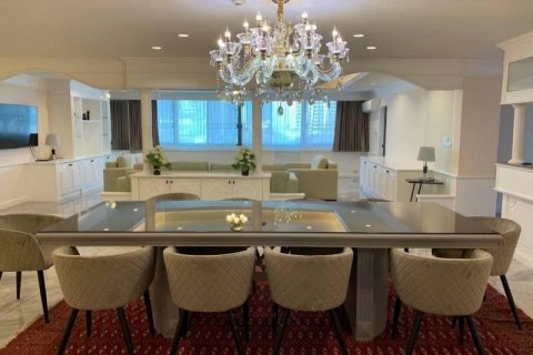 Condominio de 4 dormitorios en Bangkok, Tailandia № 79124 - foto 7