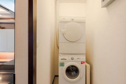 Condominio de 2 dormitorios en Bangkok, Tailandia № 79123 - foto 12