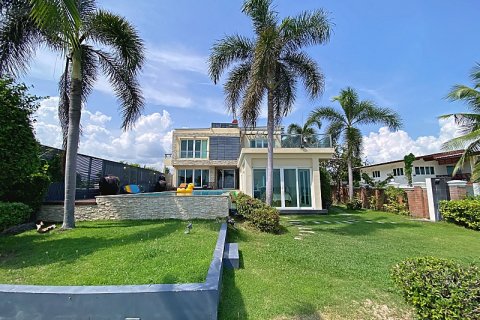 Casa de 4 dormitorios en Hua Hin, Tailandia № 125210 - foto 3