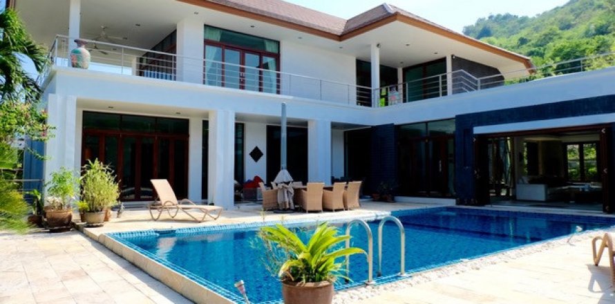 Casa de 3 dormitorios en Hua Hin, Tailandia № 125214