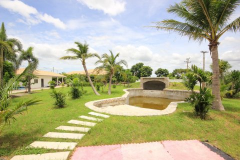 Casa de 5 dormitorios en Hua Hin, Tailandia № 125212 - foto 9
