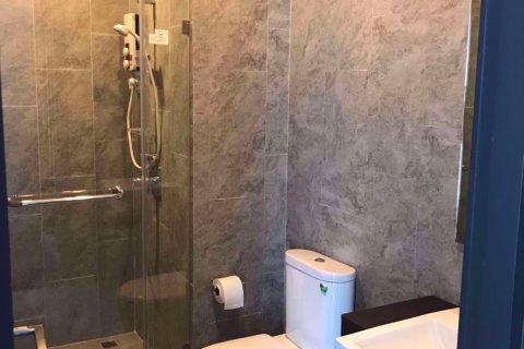 Condominio de 2 dormitorios en Watthana, Bangkok, Tailandia № 76280 - foto 11