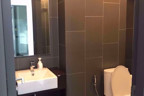 Condominio de 2 dormitorios en Watthana, Bangkok, Tailandia № 76280 - foto 13