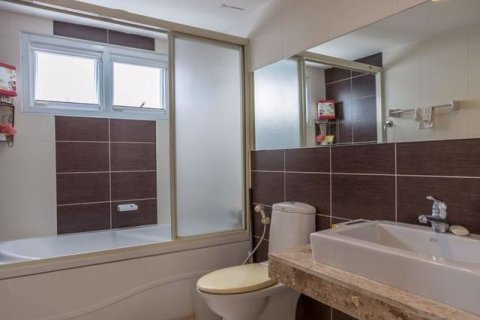 Condominio de 2 dormitorios en Watthana, Bangkok, Tailandia № 76381 - foto 25