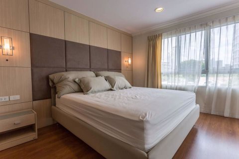 Condominio de 2 dormitorios en Watthana, Bangkok, Tailandia № 76381 - foto 19