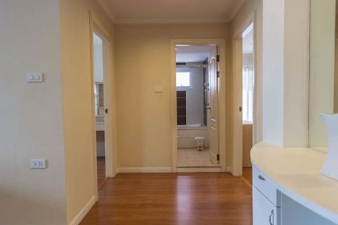 Condominio de 2 dormitorios en Watthana, Bangkok, Tailandia № 76381 - foto 12
