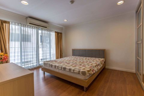 Condominio de 2 dormitorios en Watthana, Bangkok, Tailandia № 76381 - foto 26