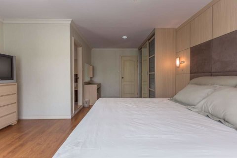 Condominio de 2 dormitorios en Watthana, Bangkok, Tailandia № 76381 - foto 21