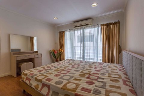 Condominio de 2 dormitorios en Watthana, Bangkok, Tailandia № 76381 - foto 27