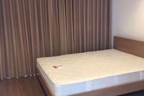 Condo in Phra Khanong, Bangkok, Thailand, 2 bedrooms № 76385 - photo 6