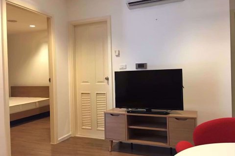 Condo in Phra Khanong, Bangkok, Thailand, 2 bedrooms № 76385 - photo 2