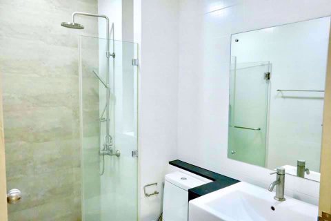 Condominio de 2 dormitorios en Huai Khwang, Bangkok, Tailandia № 76384 - foto 7