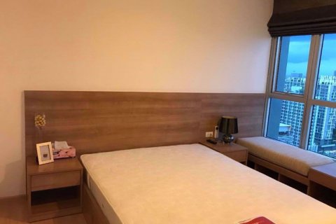 Condominio de 1 dormitorio en Khlong Toei, Bangkok, Tailandia № 76387 - foto 5