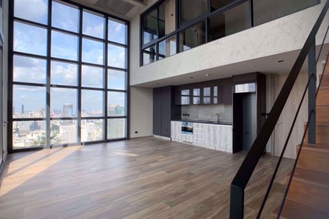 Sobre plano The Lofts Asoke en Bangkok, Tailandia № 36563 - foto 3
