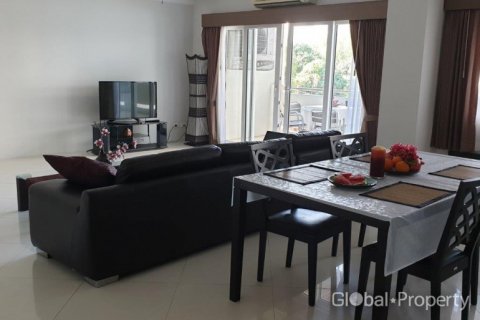 Condominio de 2 dormitorios en Pattaya, Tailandia № 81857 - foto 4