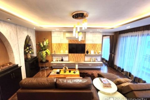 Condominio de 2 dormitorios en Pattaya, Tailandia № 81855 - foto 4