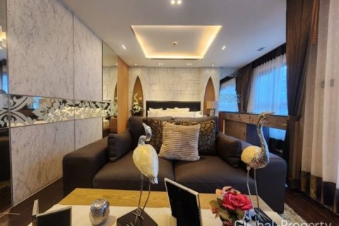 Condominio de 2 dormitorios en Pattaya, Tailandia № 81855 - foto 11