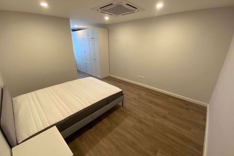 Condominio de 3 dormitorios en Watthana, Bangkok, Tailandia № 76720 - foto 7