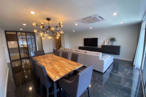 Condominio de 3 dormitorios en Watthana, Bangkok, Tailandia № 76720 - foto 2