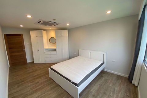 Condominio de 3 dormitorios en Watthana, Bangkok, Tailandia № 76720 - foto 5