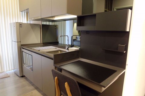Condominio de 1 dormitorio en Khlong Toei, Bangkok, Tailandia № 76717 - foto 4