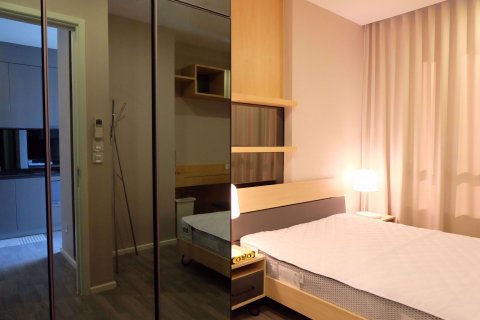 Condominio de 1 dormitorio en Khlong Toei, Bangkok, Tailandia № 76717 - foto 6
