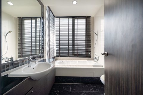 Condo à Bangkok, Thaïlande, 3 chambres № 83890 - photo 19