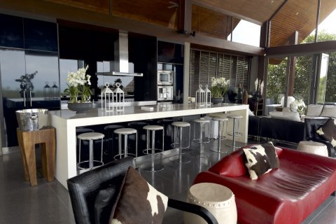 Casa de 6 dormitorios en Ko Samui, Tailandia № 83891 - foto 4