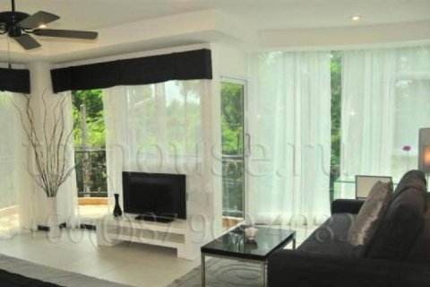 Apartamento de 1 dormitorio en Pattaya, Tailandia № 101277 - foto 4