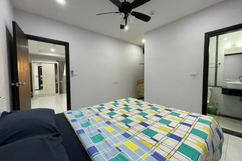 Apartamento de 2 dormitorios en Pattaya, Tailandia № 101383 - foto 13