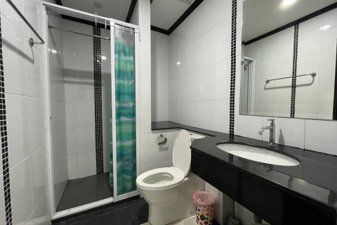 Apartamento de 2 dormitorios en Pattaya, Tailandia № 101383 - foto 16