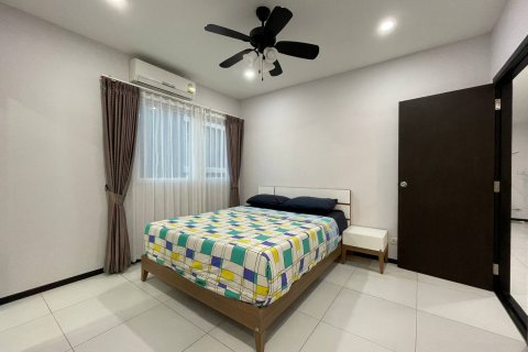 Apartamento de 2 dormitorios en Pattaya, Tailandia № 101383 - foto 11