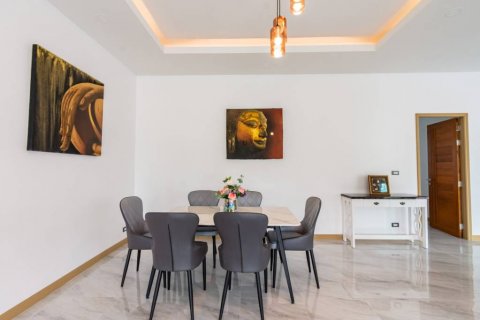 Chalet de 3 dormitorios en Hua Hin, Tailandia № 119596 - foto 9