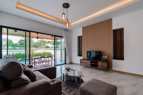 Chalet de 3 dormitorios en Hua Hin, Tailandia № 119596 - foto 6