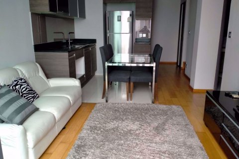 Dúplex de 2 dormitorios en Khlong Toei, Bangkok, Tailandia № 76228