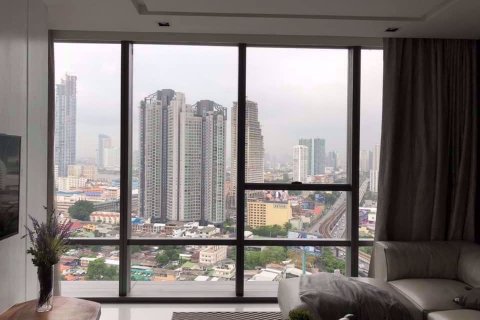 Condominio de 2 dormitorios en Sathon, Bangkok, Tailandia № 76224 - foto 2