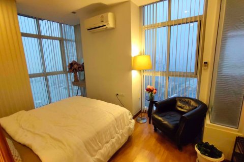 Condominio de 2 dormitorios en Bang Na, Bangkok, Tailandia № 76223 - foto 7