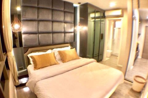 Condo in Khlong Toei, Bangkok, Thailand, 1 bedroom № 76229 - photo 4