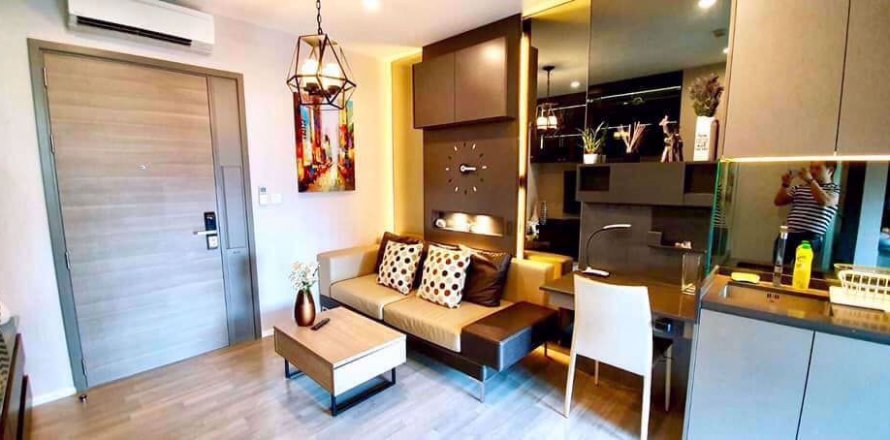 Condo in Khlong Toei, Bangkok, Thailand, 1 bedroom № 76229