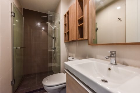 Condominio de 3 dormitorios en Bangkok, Tailandia № 85013 - foto 15