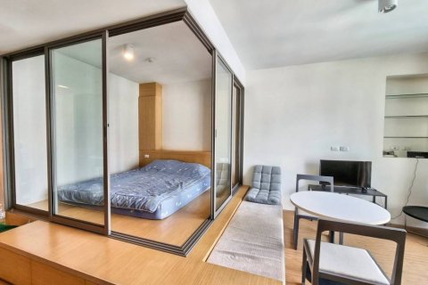 Condominio de 1 dormitorio en Bangkok, Tailandia № 115806 - foto 2