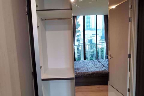 Condominio de 1 dormitorio en Watthana, Bangkok, Tailandia № 77017 - foto 11