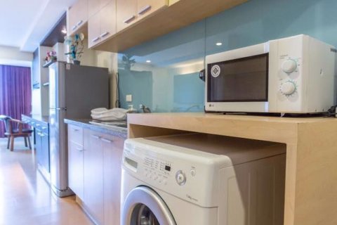 Estudio en el condominio en Watthana, Bangkok, Tailandia № 77022 - foto 9