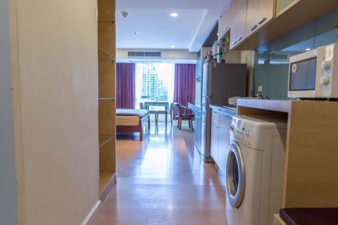 Estudio en el condominio en Watthana, Bangkok, Tailandia № 77022 - foto 8