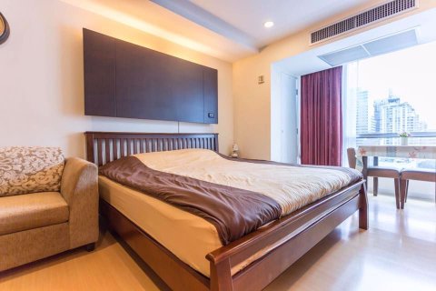 Estudio en el condominio en Watthana, Bangkok, Tailandia № 77022 - foto 4