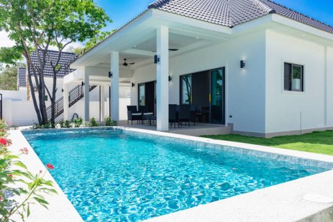 Villa à Hua Hin, Thaïlande 4 chambres № 124557