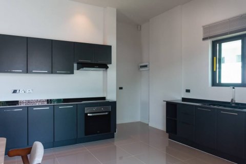 Chalet de 4 dormitorios en Hua Hin, Tailandia № 124557 - foto 8
