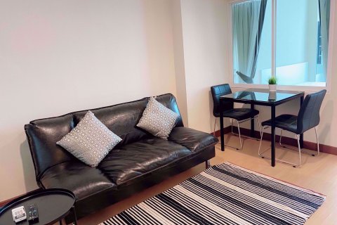 Condo à Huai Khwang, Bangkok, Thaïlande, 1 chambre  № 76422