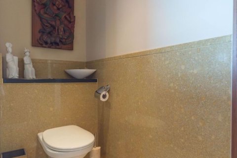 Condo in Sathon, Bangkok, Thailand, 2 bedrooms № 76580 - photo 20